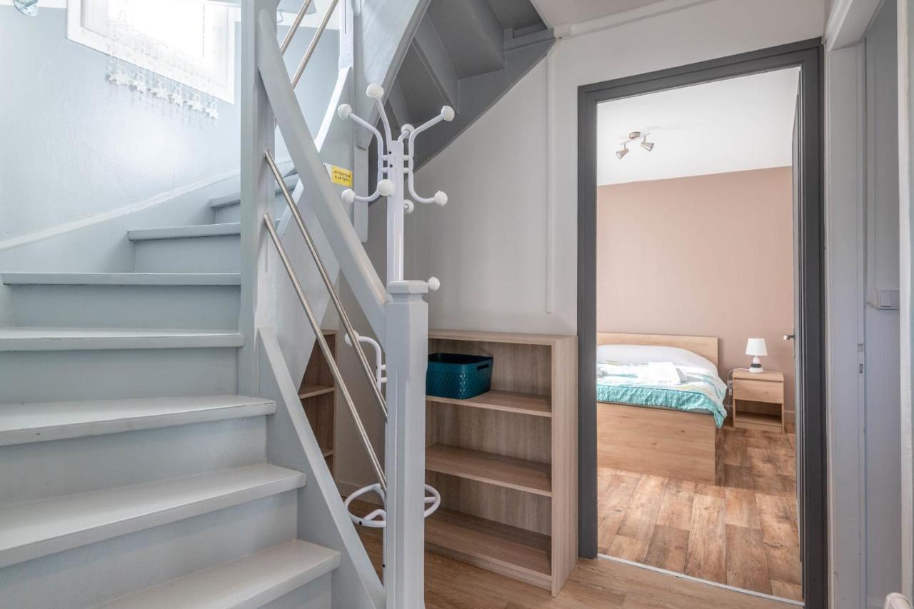 Ideally Located Furnished Townhouse With 3 Bedrooms Parking & Garden Annecy Exterior photo